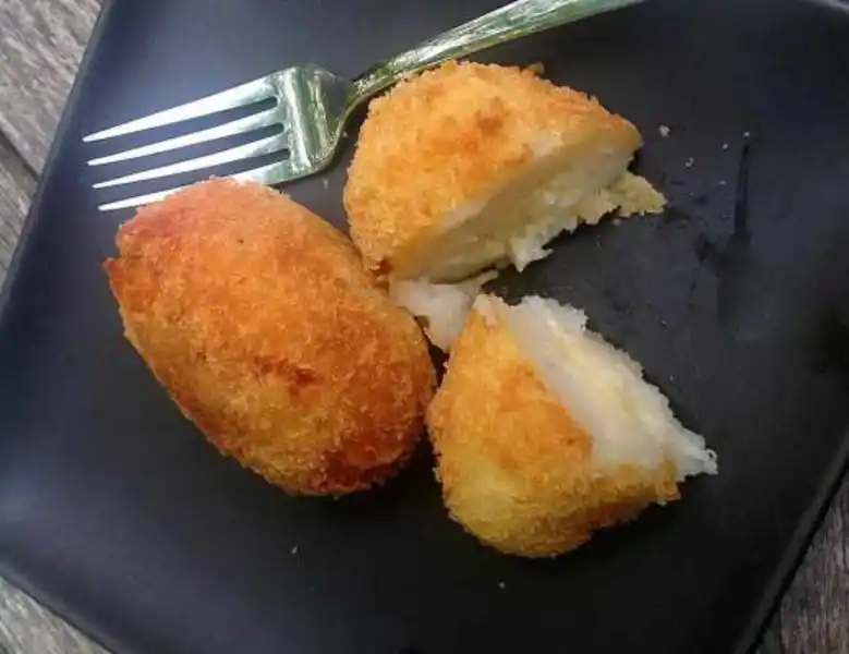 Cheesy Potato Croquettes