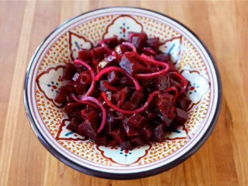 roasted beet and red onion salad
