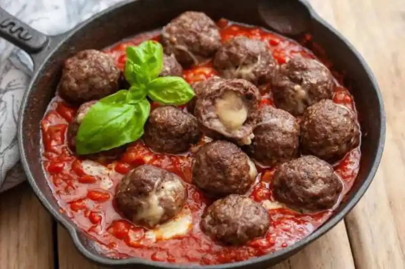 Mozzarella Cheese-Stuffed Meatballs